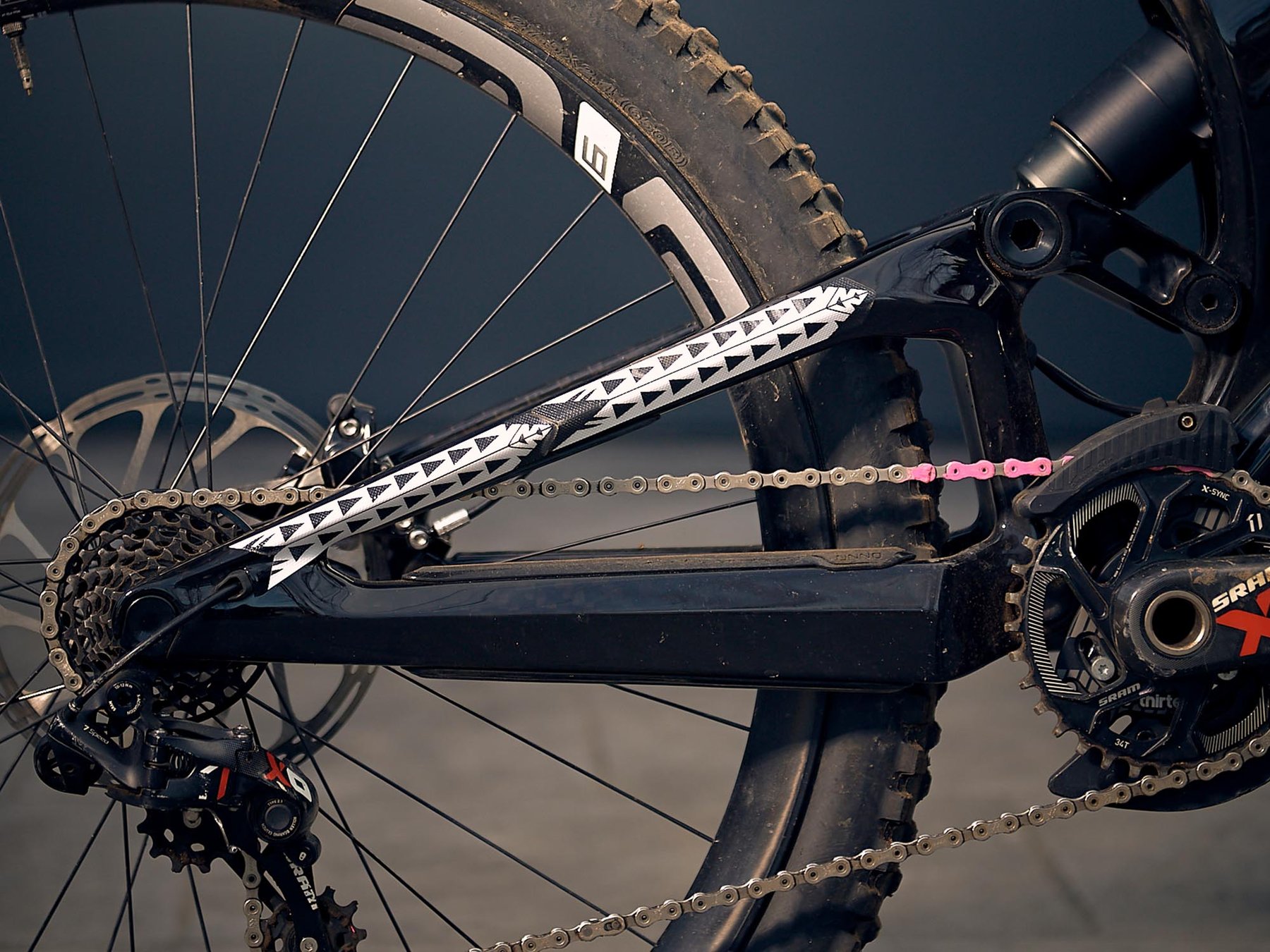 AMS HONEYCOMB FRAME GUARD EXTRA. MAORI - Image 4